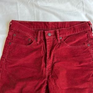 Men’s Levi’s 514. 32 x 34. Rare red corduroy. Made 2016. Excellent condition.